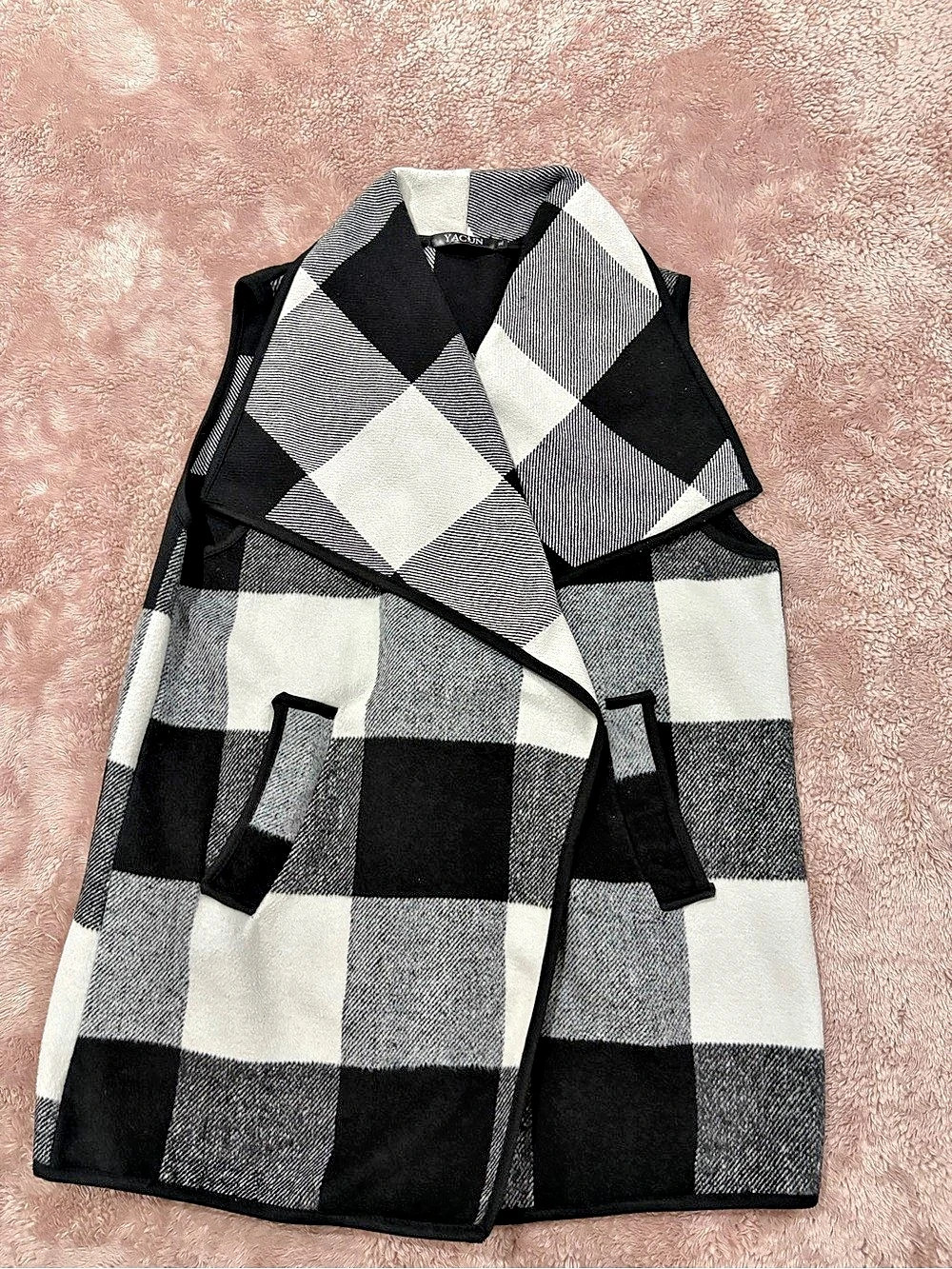 YACYN Checkered Vest Size Large Like New